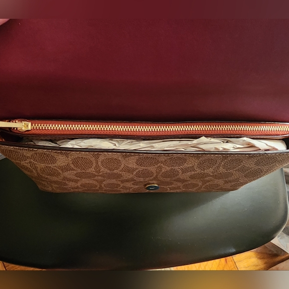 NWT COACH Signature Wristlet - Picture 7 of 12